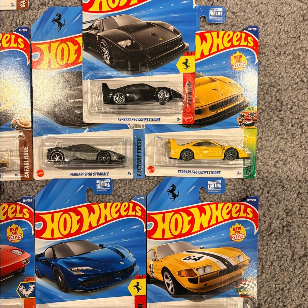 Hot Wheels Ferraris and Porsches lot of 10 - Picture 3 of 4